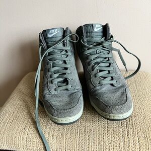 Nike High-Top Sneakers in Green